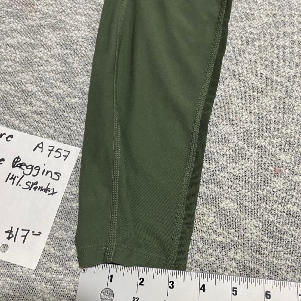 Juicy Couture Sport Green Active Leggings Size S. SKU-A757 - Picture 4 of 8